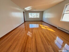 63-65 Newbury St in Hartford, CT - Building Photo - Building Photo