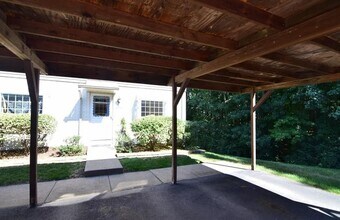2095 Mary Ellen Ln in State College, PA - Building Photo - Building Photo
