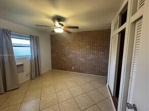 2241 Monroe St in Hollywood, FL - Building Photo - Building Photo