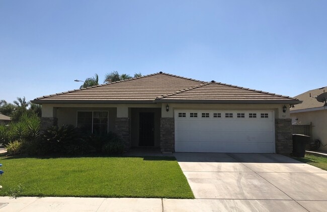 property at 937 W Mcintire Ave