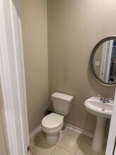 118 Eagle Lake Dr in Hutto, TX - Foto de edificio - Building Photo