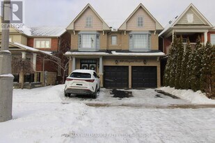 158 Kingshill Rd in Richmond Hill, ON - Building Photo