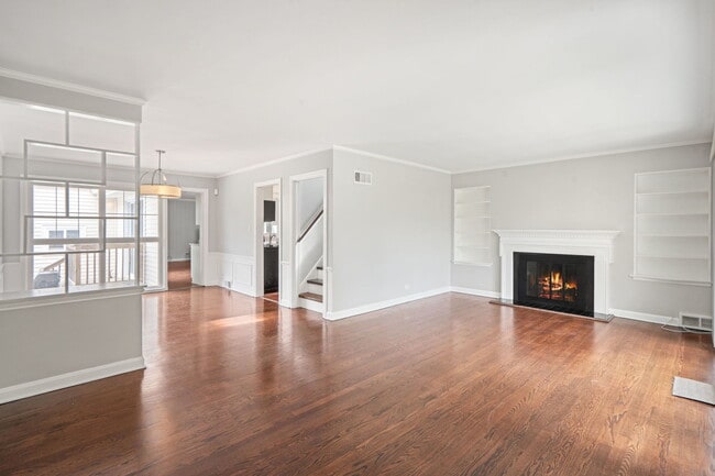 4914 Lunt Ave in Skokie, IL - Building Photo - Building Photo