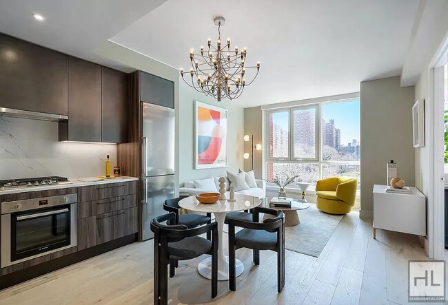 SPACIOUS LUXURY 2 BED WITH PRIVATE TERRACE in New York, NY - Building Photo - Building Photo
