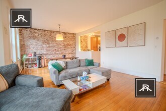 256 Aspinwall Ave, Unit 3 in Brookline, MA - Building Photo - Building Photo