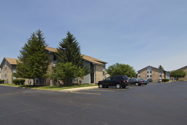 West Ridge Apartments in Dekalb, IL - Building Photo - Building Photo