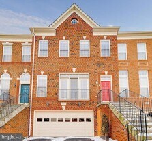 22072 Avonworth Square in Broadlands, VA - Building Photo