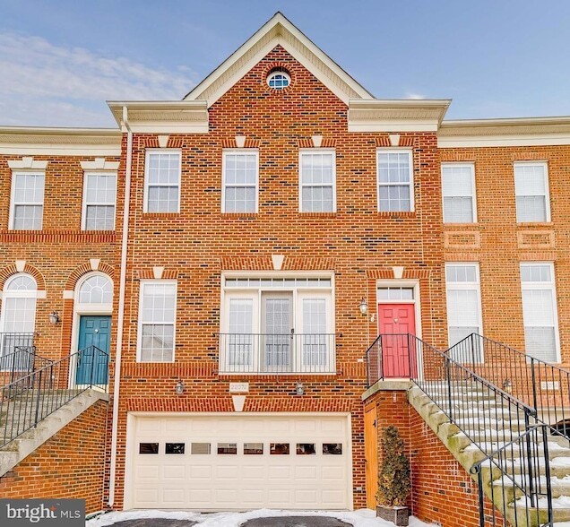 property at 22072 Avonworth Square