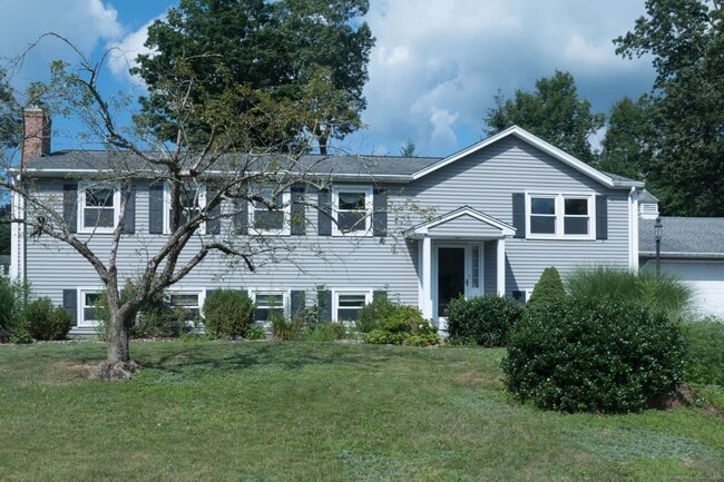 property at 32 Washburn Dr