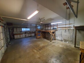 7025 London Dr in Eureka, CA - Building Photo - Building Photo