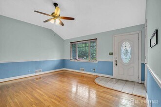 110 Willow Ave in Piscataway, NJ - Building Photo - Building Photo