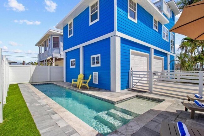 property at 14500 N Bayshore Dr
