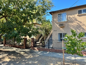 1916-1918 7th St in Sacramento, CA - Foto de edificio - Building Photo
