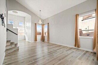 8141 Dartmoor Ave in Las Vegas, NV - Building Photo - Building Photo