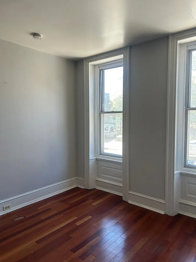 property at 2405 N 17th St