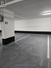 30 Elm Dr W in Mississauga, ON - Building Photo - Building Photo