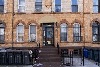 790 Madison St in Brooklyn, NY - Building Photo - Building Photo