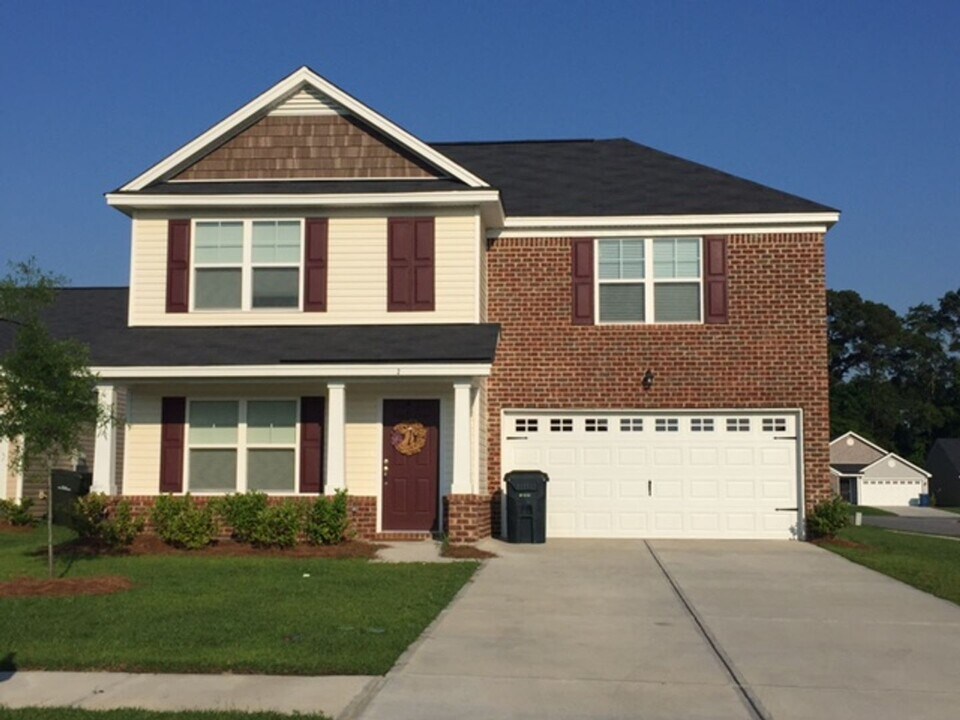 2 Millie Ct in Port Wentworth, GA - Building Photo