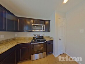 9921 Amosite Dr in Fort Worth, TX - Building Photo - Building Photo