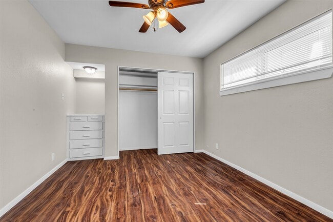 property at 4706 Yellowstone Blvd