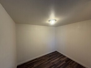 561 Valley Ave, Unit B in Barstow, CA - Building Photo - Building Photo
