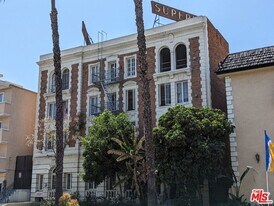 335 S Berendo St in Los Angeles, CA - Building Photo