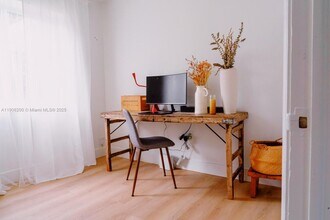 1075 NE 120th St in Biscayne Park, FL - Building Photo - Building Photo