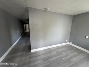 4114 Moncrief Rd in Jacksonville, FL - Building Photo - Building Photo