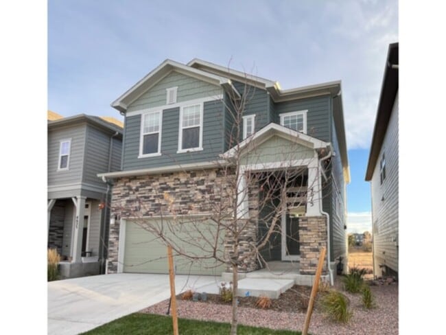 property at 4615 Peak Crst Vw