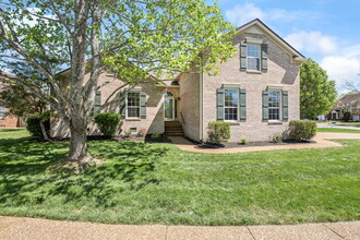 421 Essex Park Cir in Franklin, TN - Building Photo - Building Photo
