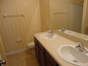 515 Corbett Bluff Dr in Ruskin, FL - Building Photo - Building Photo