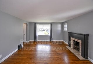 2421 Nicholas Pl NW in Canton, OH - Building Photo - Building Photo