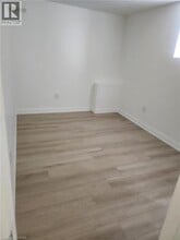 211 Granite Rdg Trl in Hamilton, ON - Building Photo - Building Photo