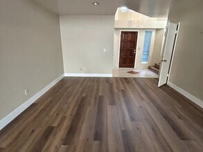 518 E Wescott Dr in Phoenix, AZ - Building Photo - Building Photo