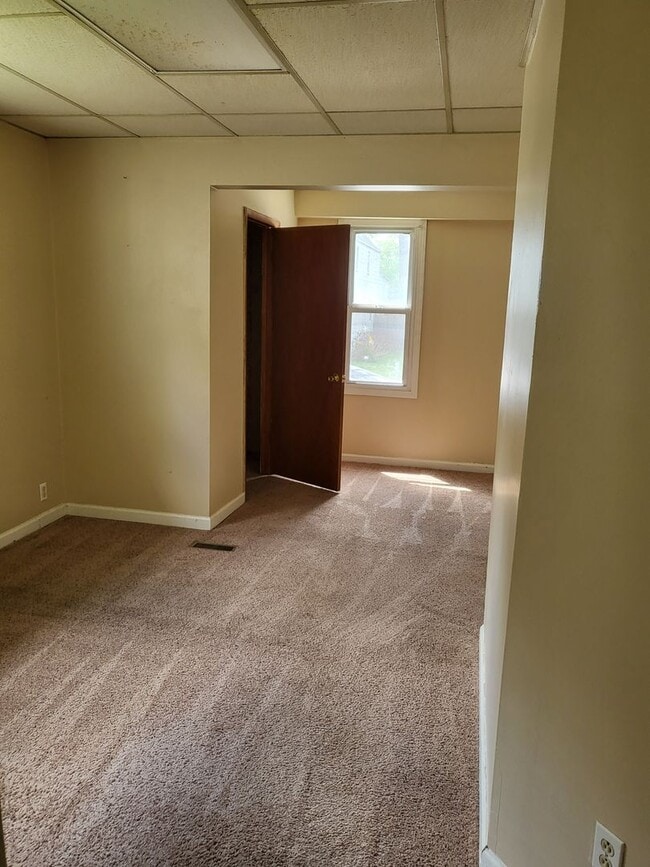 property at 1112 S Harlan Ave