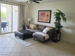 11041 Gulf Reflections Drive in Ft. Myers, FL - Building Photo - Building Photo