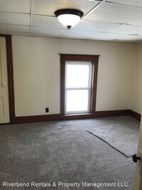 820 10th St E photo'