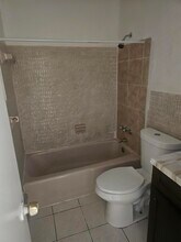 4140 NW 30th Terrace in Lauderdale Lakes, FL - Building Photo - Building Photo