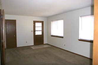 7901 Grandview St in Overland Park, KS - Foto de edificio - Building Photo