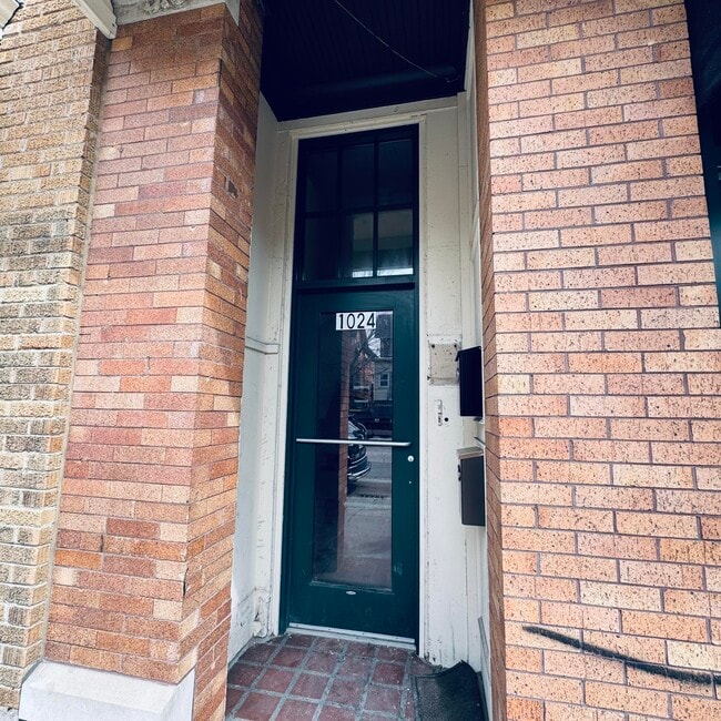 property at 1024 E Brady St