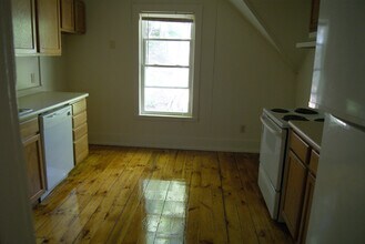3 Crawford St, Unit 3C Crawford in Plymouth, NH - Building Photo - Building Photo
