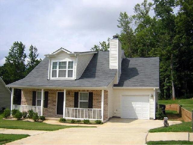 property at 5011 Larkspur Ln
