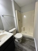 5824 Birkenshaw Dr in Loves Park, IL - Building Photo - Building Photo