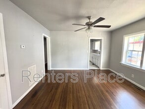 415 E 5th St in Claremore, OK - Building Photo - Building Photo