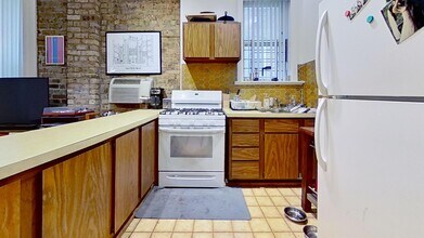 739 W Briar Pl in Chicago, IL - Building Photo - Building Photo
