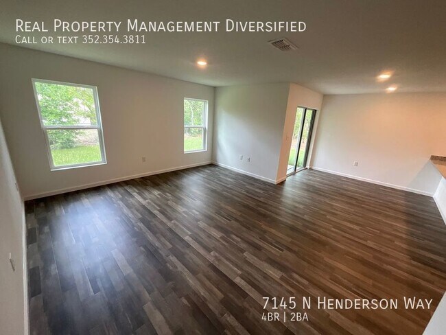 7145 N Henderson Way in Citrus Springs, FL - Building Photo - Building Photo