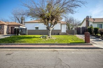 312 S Myrtle St in Bakersfield, CA - Building Photo - Building Photo