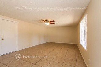 6121 W Zoe Ella Way in Glendale, AZ - Building Photo - Building Photo