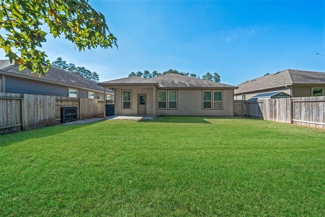 2055 Lost Timbers Dr in Conroe, TX - Building Photo - Building Photo