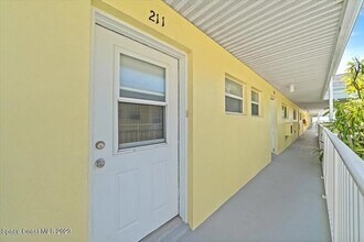 3820 Ocean Beach Blvd in Cocoa Beach, FL - Building Photo - Building Photo